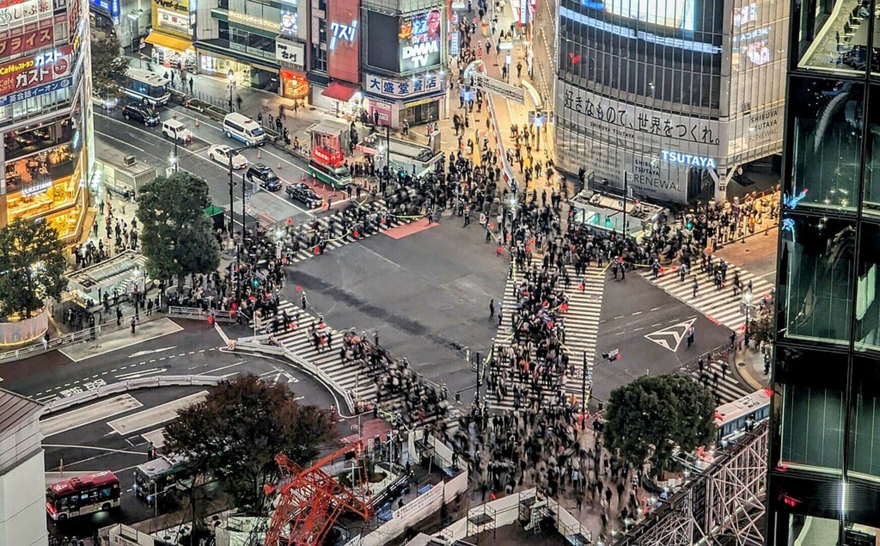 Shibuya Crossing pedestrian scramble
